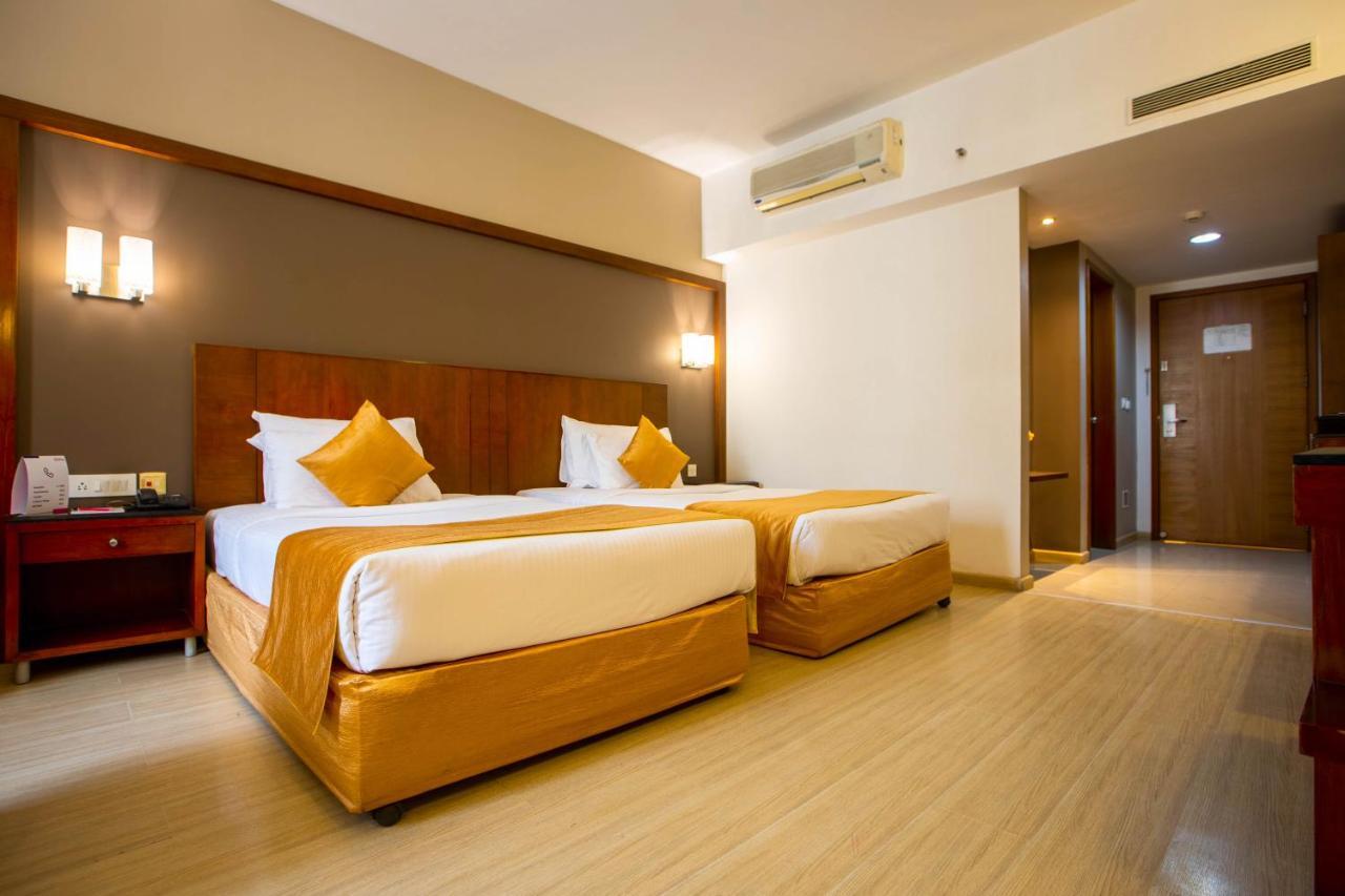 Evoma Hotel Bangalore Exterior photo