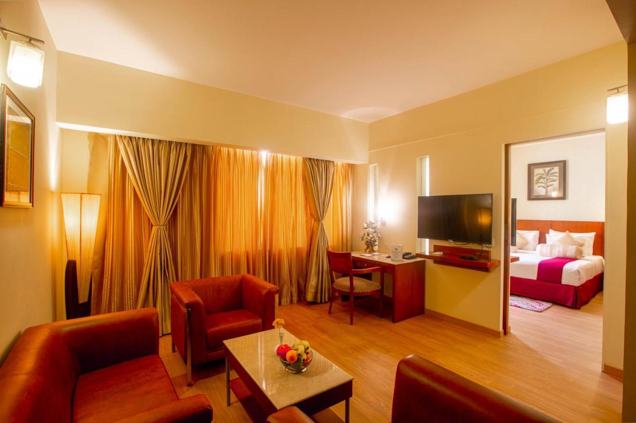 Evoma Hotel Bangalore Exterior photo