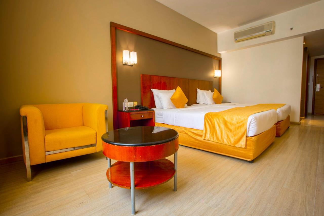 Evoma Hotel Bangalore Exterior photo