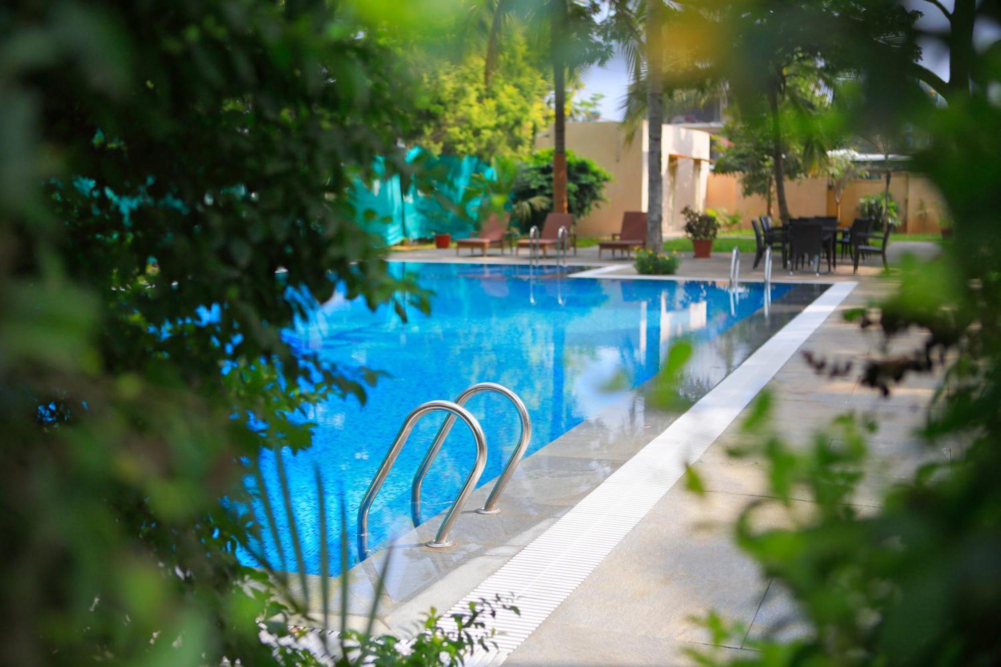 Evoma Hotel Bangalore Exterior photo