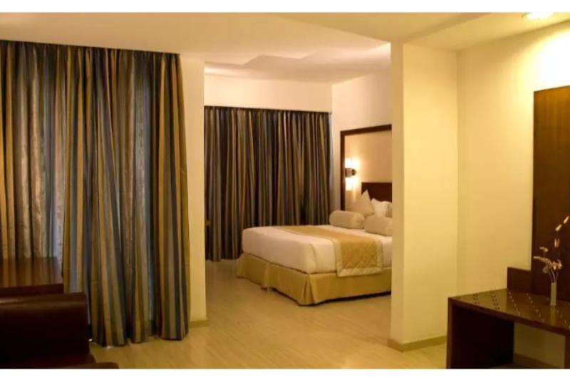 Evoma Hotel Bangalore Exterior photo