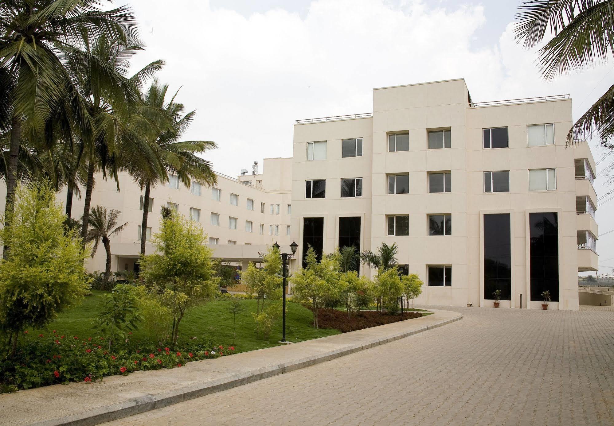 Evoma Hotel Bangalore Exterior photo