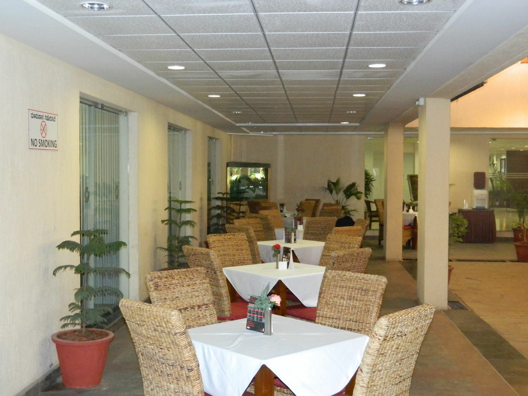 Evoma Hotel Bangalore Exterior photo